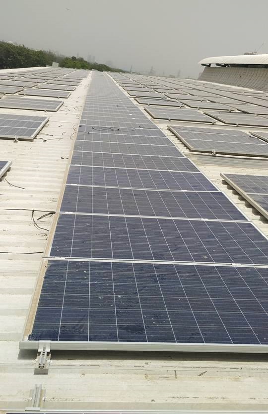 Pics] Solar Panels Installed at Delhi Metro’s Kalindi Kunj Depot 