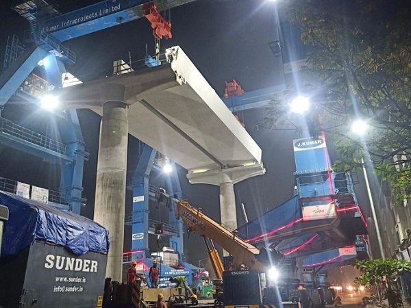Mumbai Metro Line-9’s 1st U-Girder Launched by Straddle Carrier