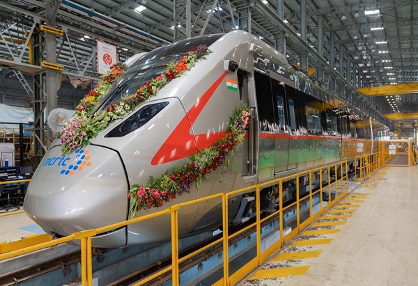 Alstom Rolls Out 1st Delhi – Meerut RRTS Train