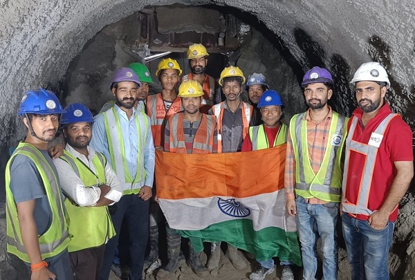 STEC Records Delhi-Meerut RAPIDX’s 1st Cross-Passage Breakthrough