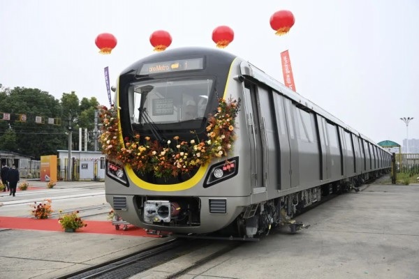 Bangalore Metro Yellow Line’s 1st CRRC Train Rolls Out in Nanjing